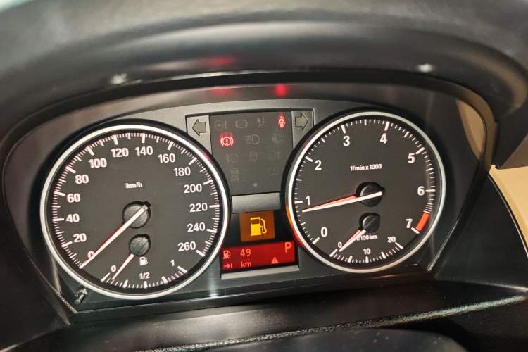 Used BMW X1 2010 sDrive18i Luxury Model Instrument Cluster