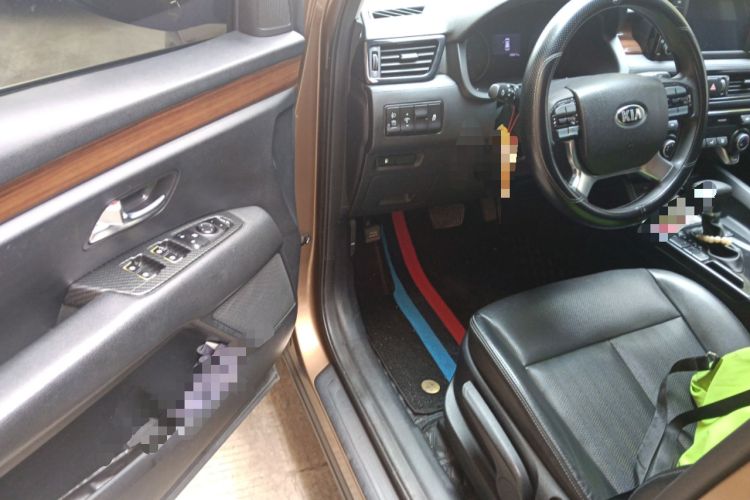 Used Kia KX7 2017 2.0L Automatic 2WD GLS 5-Seater
