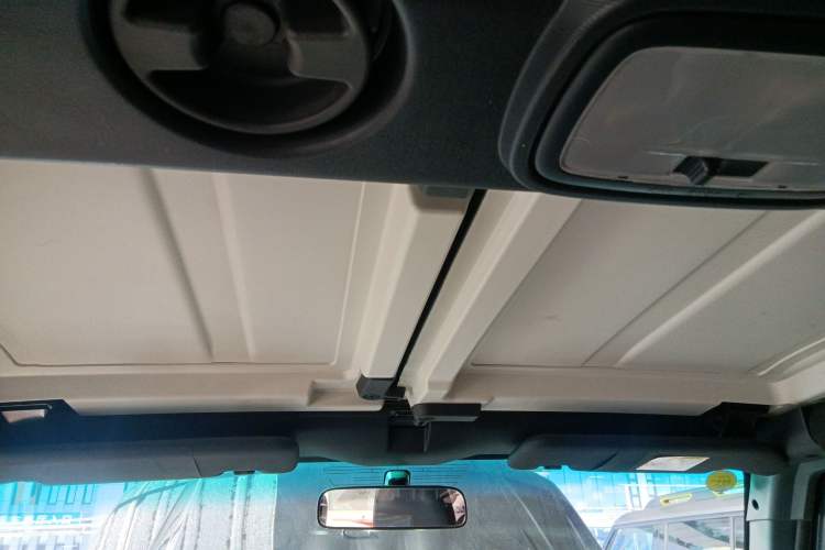 Used BAIC Off-Road BJ40 2016 40L 2.3T Automatic All-Wheel Drive Premium Edition Headliner