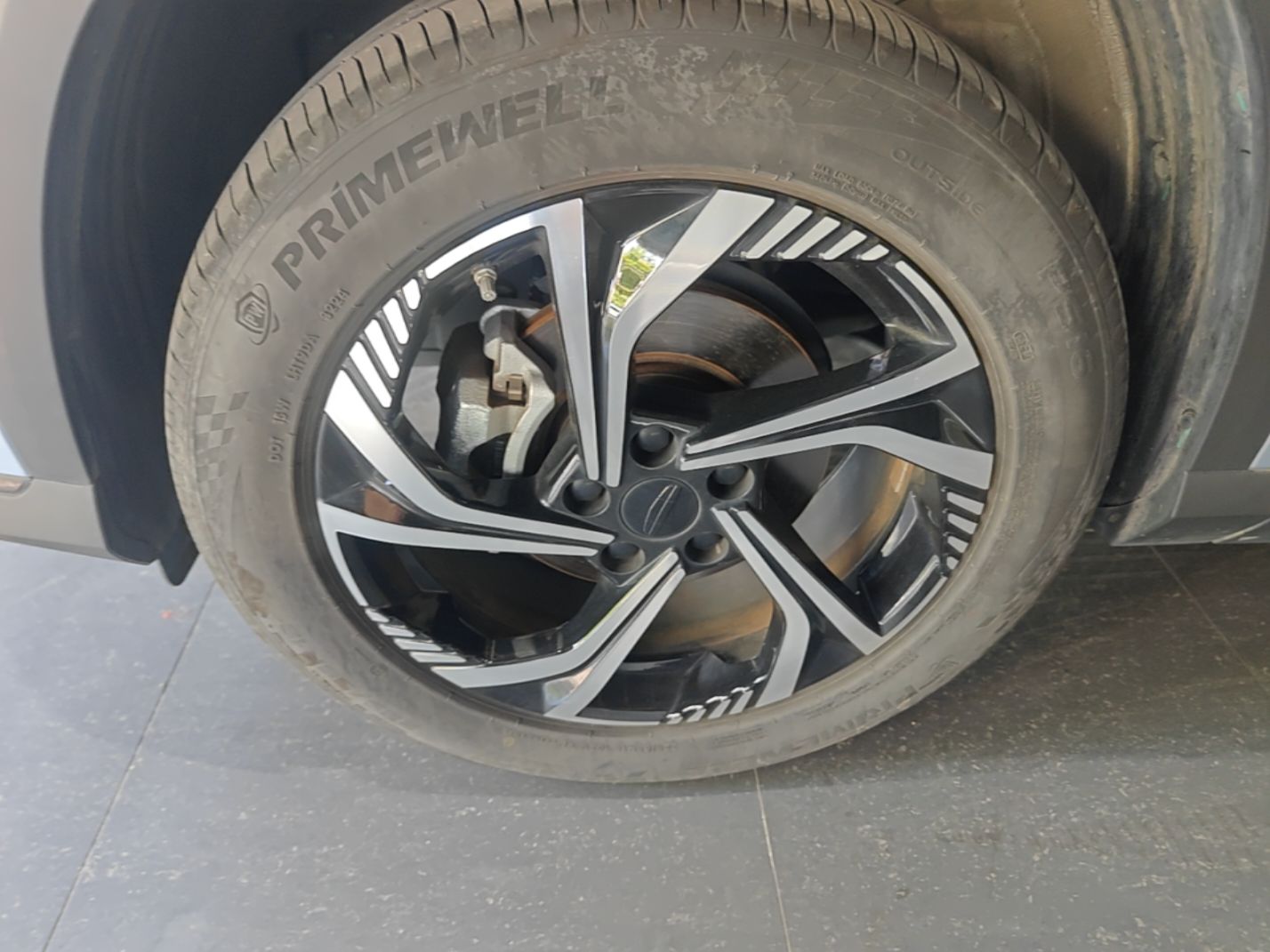 Geely Auto Emgrand X7 Sport 2024 1.5TD Dragon Edition — снимка 10