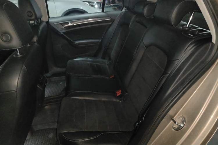 Used Volkswagen Golf 2018 230TSI Automatic Luxury Version