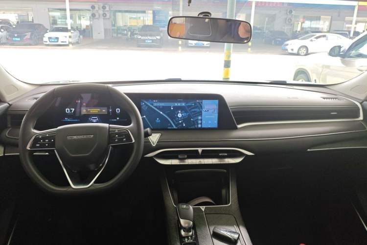 Used Venucia V 2021 260T Idol Edition