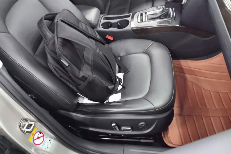 Used Audi A4L 2015 30 TFSI Automatic Comfort Model Right Front Seat