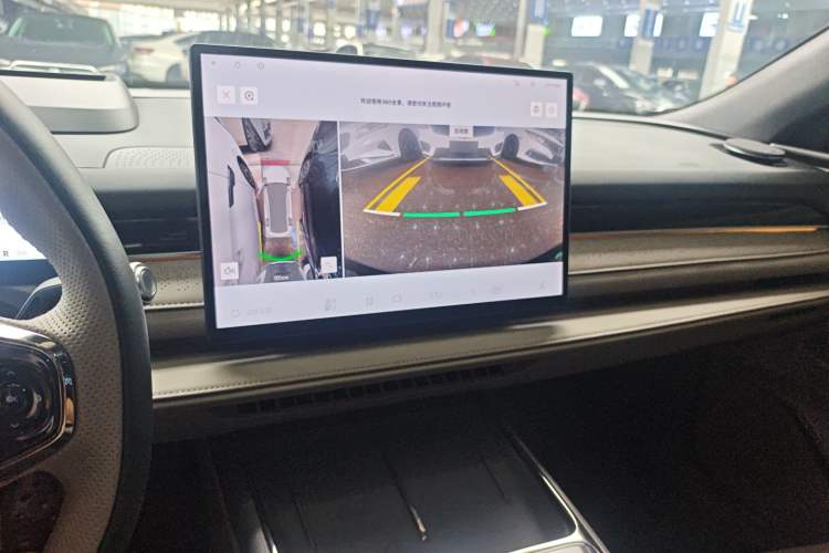 Used Geely Galaxy 8 2025 130km EM-P Starship Edition Audio And AC Panel