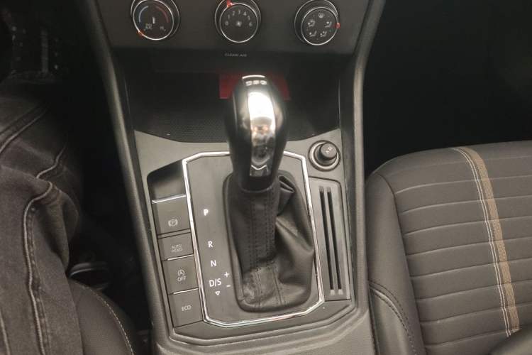 Used Volkswagen Lavida 2019 280TSI DSG Comfort Edition China VI standard
