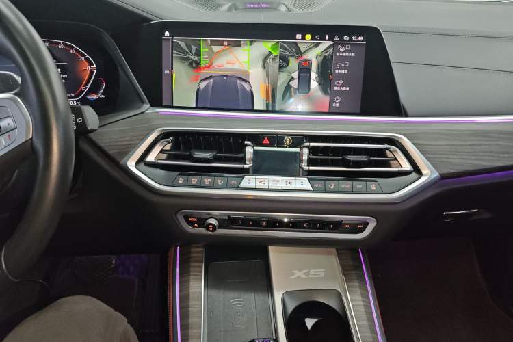 Used BMW X5 2022 xDrive 40Li M Sport Package
