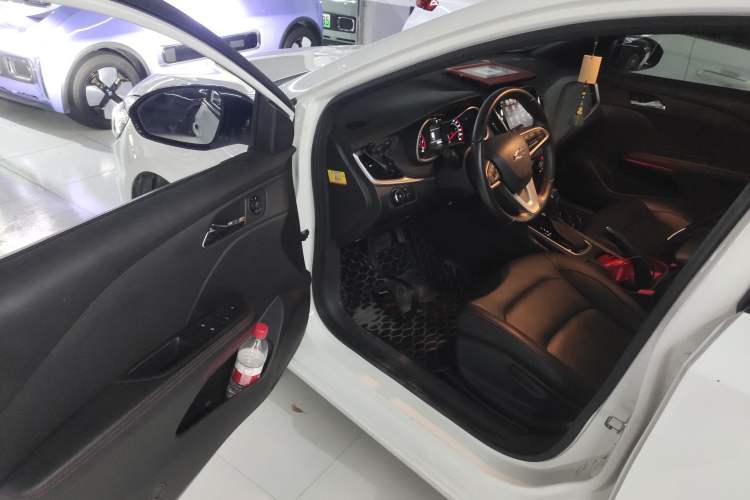 Used Chevrolet Monza 2019 RS 330T Automatic Comfort Edition China VI Standard