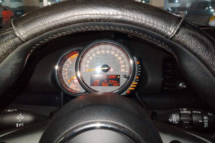 Used MINI Clubman 2016 Revised Version 1.5T COOPER Connoisseur Edition Instrument Cluster