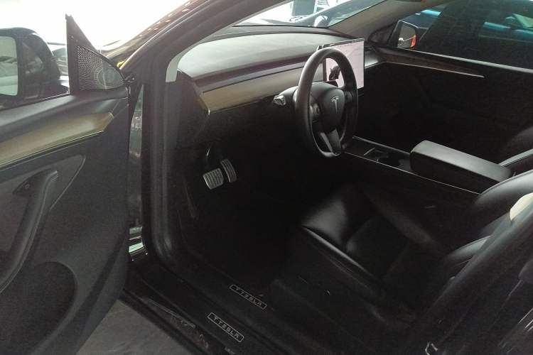 Used Tesla Model Y 2021 Standard Range Rear-Wheel Drive Version Driver Seat