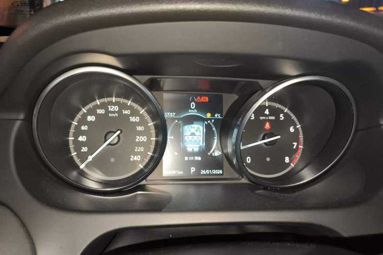 Used Land Rover Discovery Sport 2019 240 PS SE Version China VI Standard