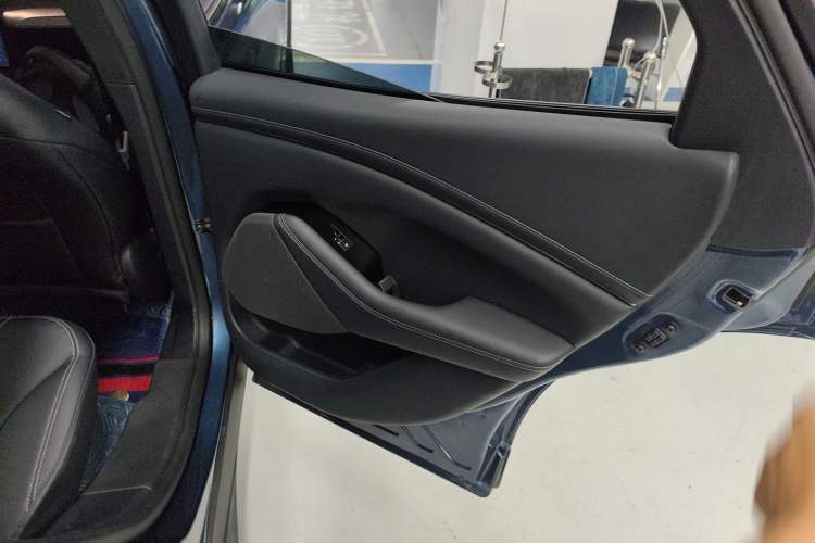 Used Ford Mustang Mach-E 2021 Leap Edition Rear-Drive Version (Standard Range)