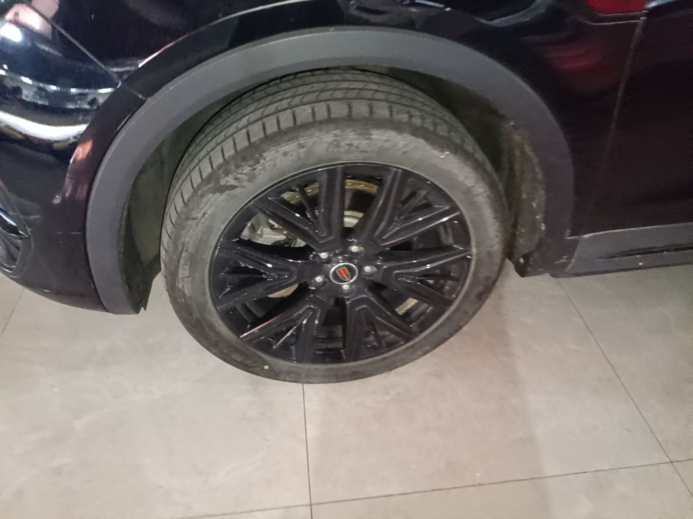 Hongqi HS5 2025 2.0T Two-Wheel-Drive Xuan Ying Edition — снимка 10