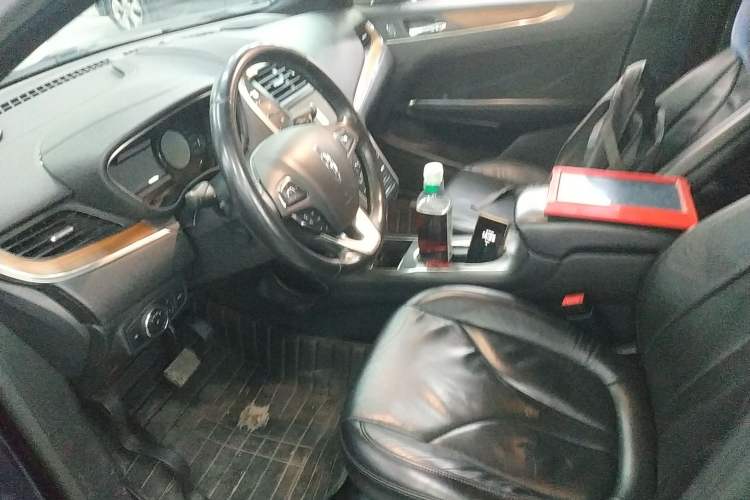 Used Lincoln MKC 2017 2.0T Two-Wheel-Drive Luxury Edition
