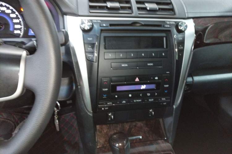 Used Toyota Camry 2015 2.0G Premier Edition