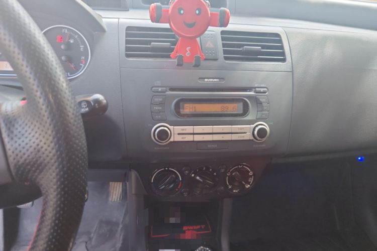 Used Suzuki Swift 2016 1.5L Manual Fashion Edition Cool Play Version
