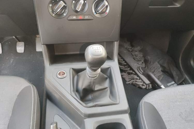 Used Wuling Hongguang PLUS 2020 1.5L Manual Standard Edition 5 Seats
