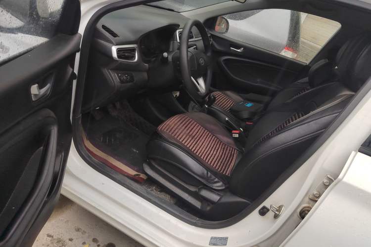 Used Hyundai Verna (older generation) 2017 1.4L Manual Refreshed Version China V Standard