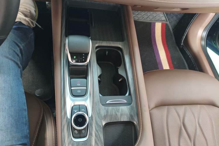 Used Chery Arrizo 8 2025 2.0T Automatic Yu+