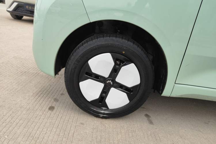 Used Wuling Hongguang MINIEV 2024 3rd Generation 215km Advanced Version
