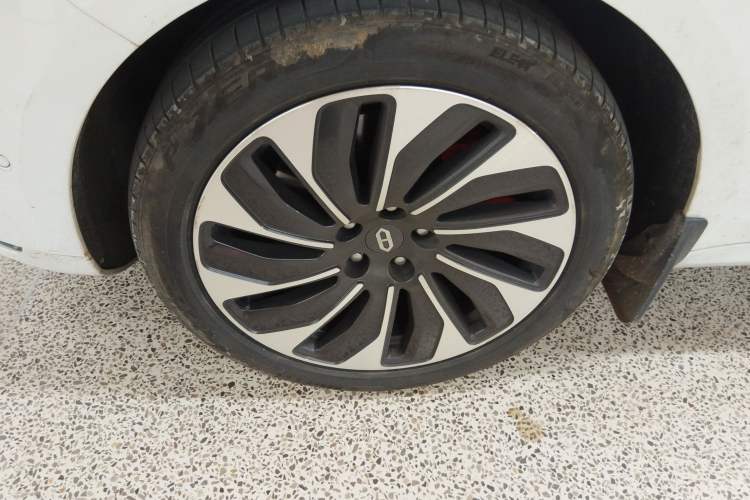 Used Hima AITO M5 2022 Extended-Range Four-Wheel Drive Performance Version