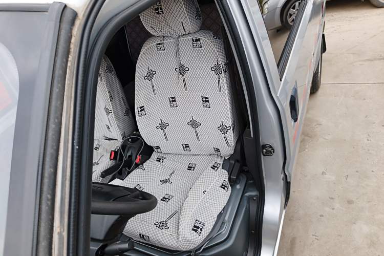 Used Wuling Rongguang 2021 1.5L Extended Basic Window-Sealed 5-Seat L3C Car