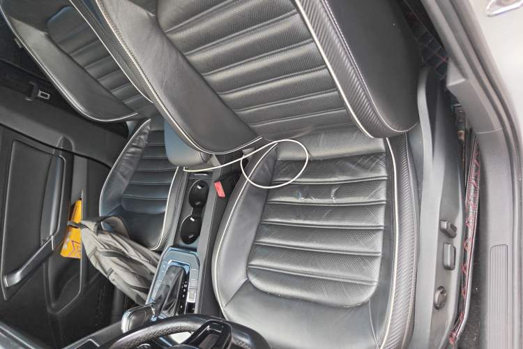 Used Volkswagen Lamando 2019 280TSI DSG Luxury Edition China V Standard Left Front Seat