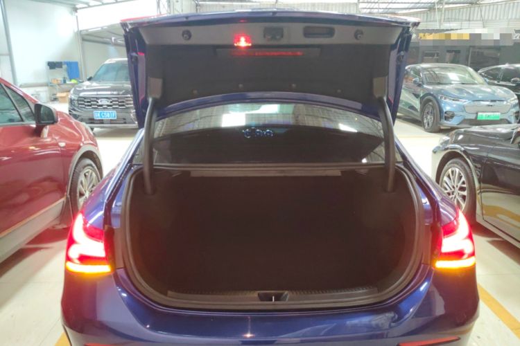 Used Mercedes-Benz A-Class 2020 Restyled A 200 L Sport Sedan Fashion Version
