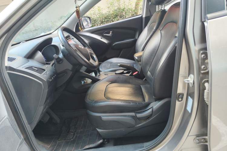 Used Hyundai ix35 2012 2.0L Automatic 4x4 Prestige Edition GLS
