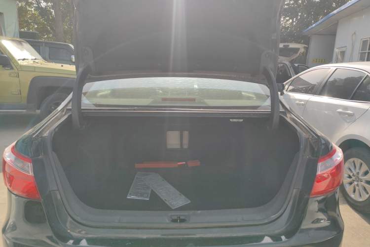 Used CHANGAN Raeton 2014 1.8T Automatic Elite Anniversary Edition China IV Standard
