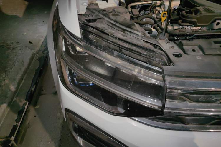 Used Volkswagen Tharu 2023 300TSI Two-Wheel-Drive Full Moon Edition