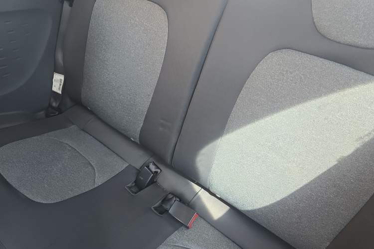 Used Wuling Hongguang MINIEV 2022 Macaron Premium Model – Lithium Iron Phosphate Left Rear Seat