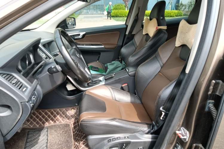 Used Volvo XC60 2016 T5 Smart Version Left Front Seat