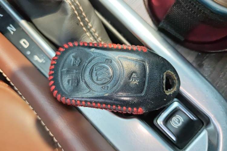 Used Buick Envision 2017 20T Two-Wheel Drive Luxury Model Vehicle Key