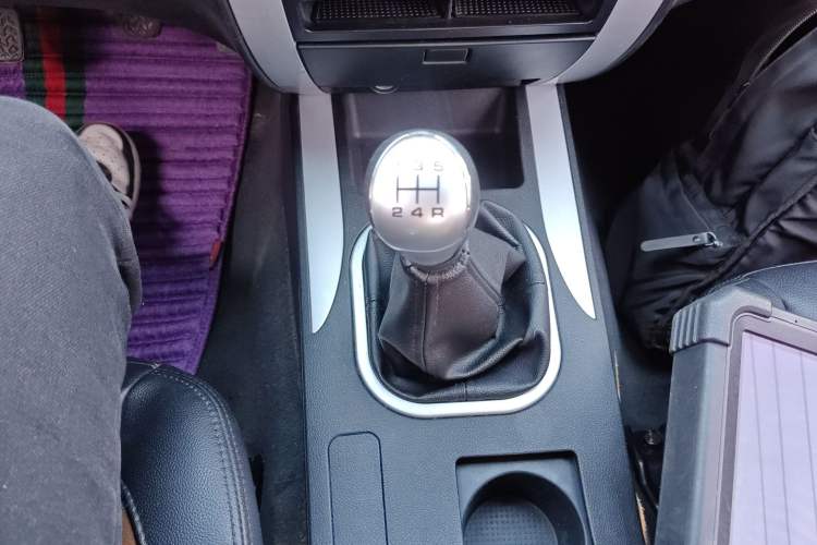 Used Foton Tunland 2018 2.4L E5 Two-Wheel Drive Comfort Version 4G69S4M
