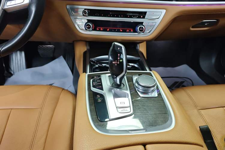 Used BMW 7 Series 2017 730Li Leading Model
