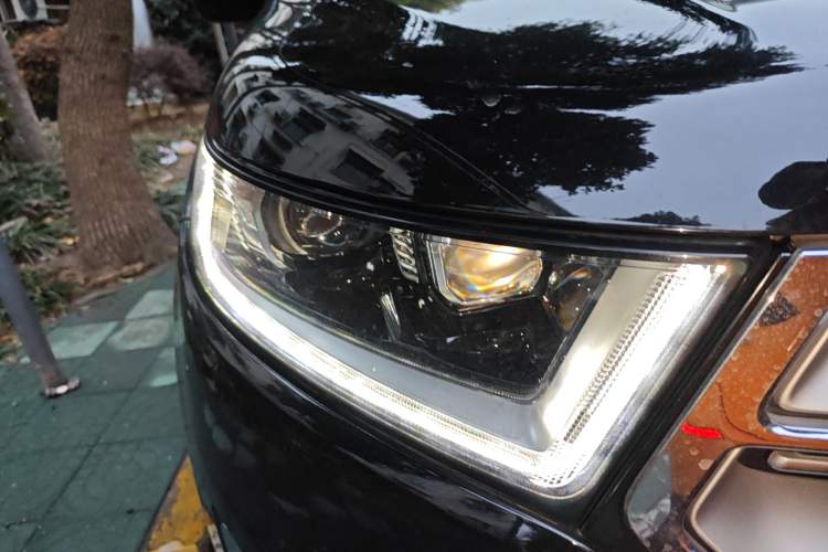 Used Ford Edge 2018 EcoBoost 245 Two-Wheel-Drive Titanium 7-Seater China V Standard