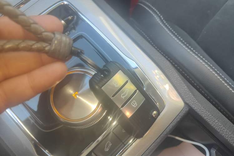 Used Roewe RX5 New Energy 2017 ERX5 EV400 Electric Internet Supreme Edition