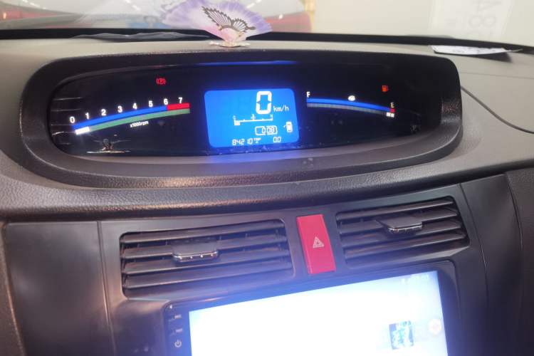 Used FORTHING Joyear SUV 2012 1.6L Luxury Model
