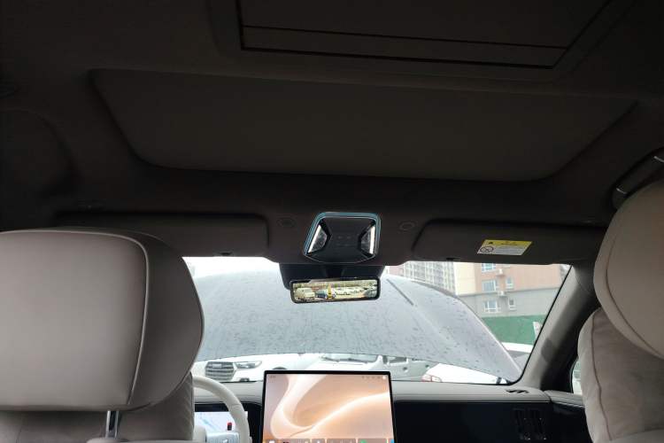 Used Denza N8 2023 Four-Wheel Drive Ultra-Hybrid Flagship Six-Seater Version