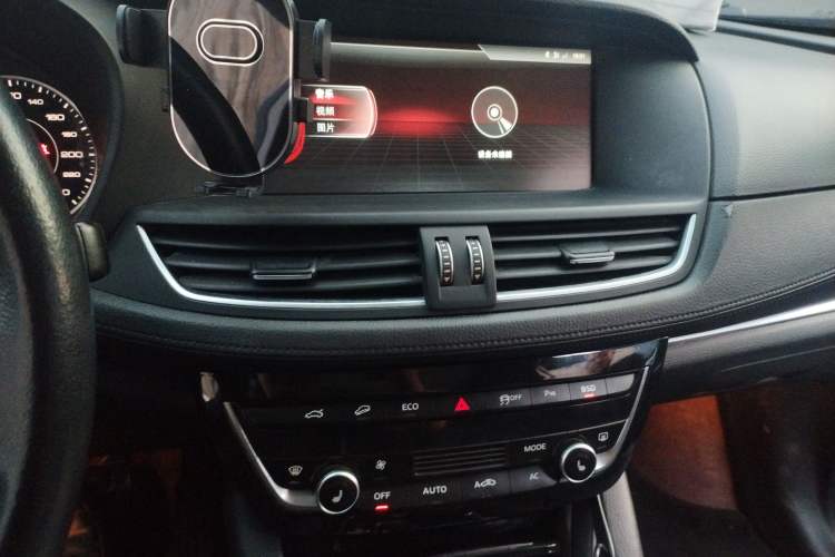 Used BORGWARD BX7 2016 28T Four-Wheel Drive Flagship Version 5 Seats
