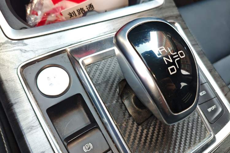 Used BYD Qin Pro New Energy 2018 DM 1.5TI Automatic Smart Connect Elite Model Gear Lever