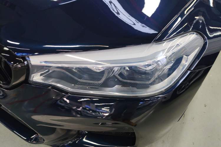 Used BMW 5 Series 2019 Facelifted 530Li Leading Edition M Sport Package
