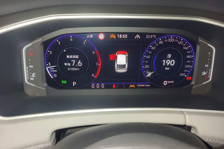 Used Volkswagen Tayron X 2023 330TSI Two-Wheel-Drive Flagship Smart Edition Odometer Close Up