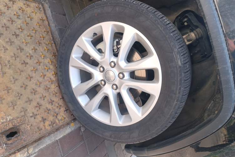 Used Jeep Grand Cherokee 
