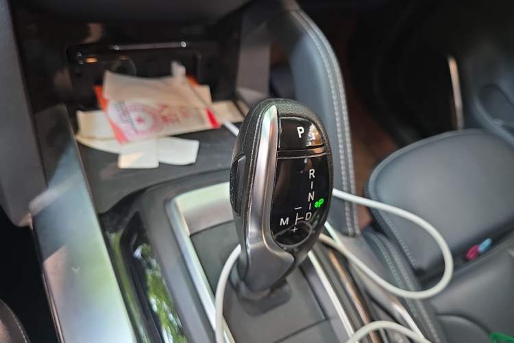 Used Brilliance V7 2019 300T Automatic Flagship Model 5 Seats
