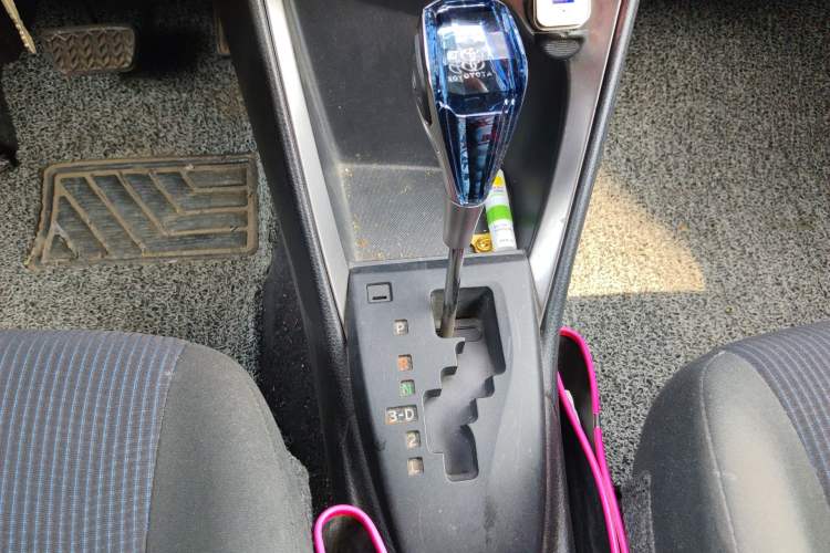 Used Toyota YARiS L Zhi Xuan 2015 1.5E Automatic Charm Edition