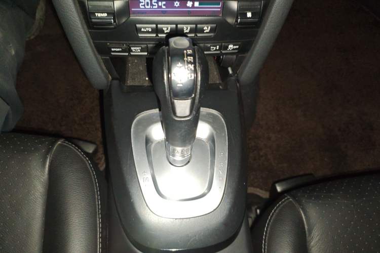 Used Porsche Cayman 2009 Cayman 2.9L Gear Lever
