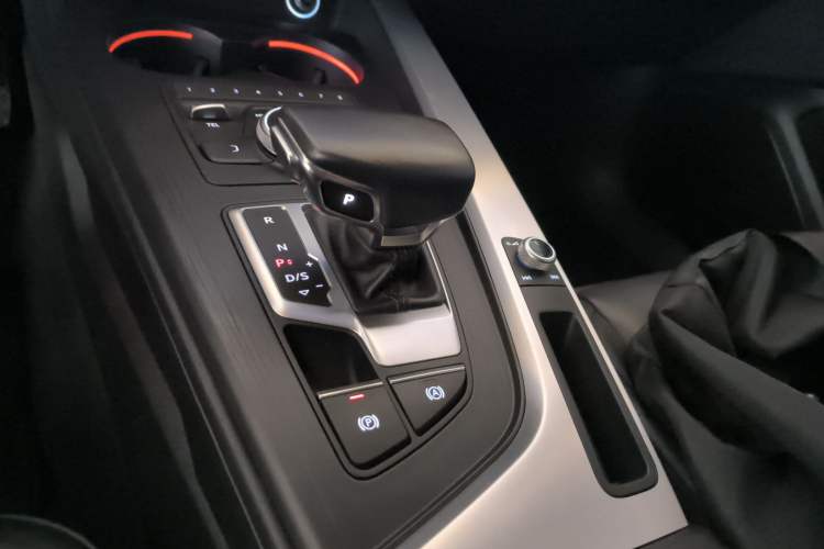 Used Audi A4L 2019 45 TFSI quattro Individual Sport Edition China V