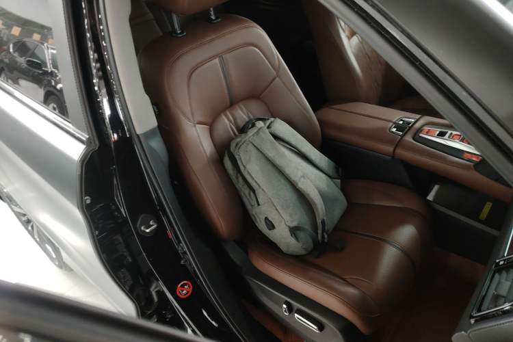 Used Honda UR-V 2020 370TURBO Two-Wheel Drive Luxury Edition
