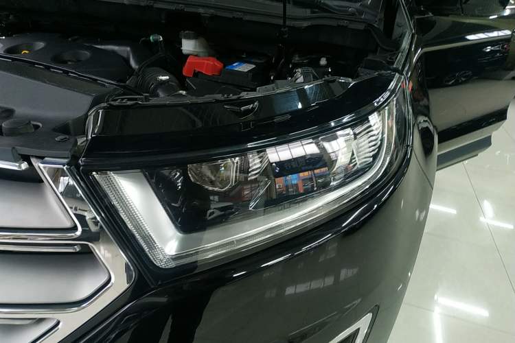 Used Ford Edge 2018 EcoBoost 245 Two-Wheel-Drive Titanium 7-Seater China V Standard
